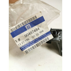 Uchwyt lampy lampa tylna, prawa, zewnętrzna Opel Omega B OE 90487484