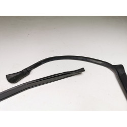 USZCZELKA,UCHWYT DACHOWY,LEWY OPEL VECTRA-B OE 5157069 9152000