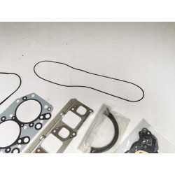 Zestaw uszczelek silnika OPEL CAMPO 25TD 97-02 ISUZU OE 1606302 97739715