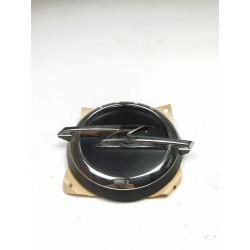 EMBLEMAT ZNACZEK LOGO OPEL COMBO D OE 735540873 95513010