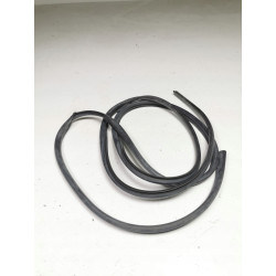 USZCZELKA SZYBY TYLNEJ KLAPY OPEL CORSA-B TIGRA-A OE 126656 90482098