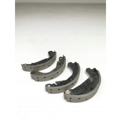 Szczęki hamulcowe tył Opel Corsa A Kadett D OE 1605844 91145729