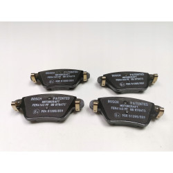 Zestaw klocków hamulcowych tył Mondeo 00-04 FORD OE 1227108