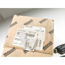 Zestaw klocków hamulcowych tył Mondeo 00-04 FORD OE 1227108