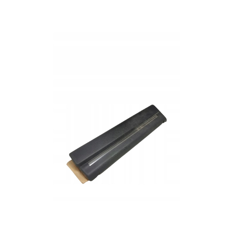 LISTWA BŁOTNIKA PRAWA PRZEDNIA OPEL OMEGA A 87-93 OE 90290446
