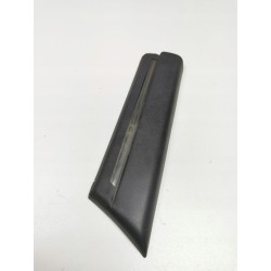 LISTWA BŁOTNIKA PRAWA PRZEDNIA OPEL OMEGA A 87-93 OE 90290446