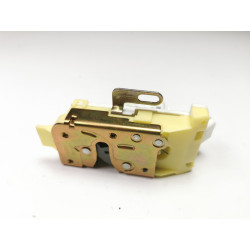 Zamek drzwi tylnych - prawa strona Ford Mondeo MK2 96BG-F26412-BR 4103758