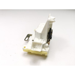 Zamek drzwi tylnych - prawa strona Ford Mondeo MK2 96BG-F26412-BR 4103758