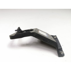 Uchwyt lewego światła przeciwmgielnego Ford Fiesta Fusion OE 1329105