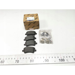 Klocki hamulcowe tył Ford Galaxy S-Max OE ME6G9J-2M008-FB 1916606