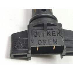 Oprawka żarówki oświetlenia tablicy rejestracyjnej Ford Escort Van 6079936