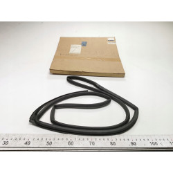 Uszczelka drzwi lewy tył Ford Fiesta 2008-2012 CB1 OE 8A61A253A11AV 1781751