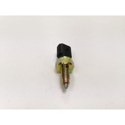 Wyłącznik świateł wstecznego biegu ALFA ROMEO 164 FIAT CROMA OE 7565135