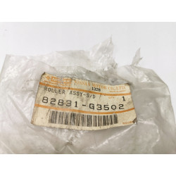 Rolka drzwi Lewa Dolna NISSAN Vanette 82831G3502 82831-G3502