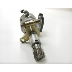 Rozdzielacz Z CZUJNIKEM FORD Fiesta 1976-1989 (AX) OE 6144464