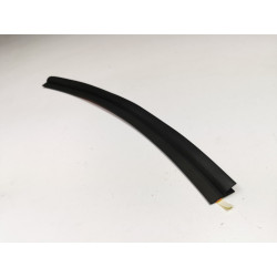 Uszczelka dolna drzwi tył Nissan Primera P12 82838AV620 82838-AV620