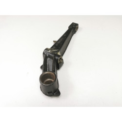 Nawias prawy belka tył FORD Fiesta 1989-1996 OE 6691895