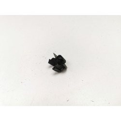 ZATRZASK SPINKA NAROŻNIKA ZDERZAKA TYLNEGO DAEWOO FSO LUBLIN 3302-8212168