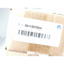 TRZECIE ŚWIATŁO STOP CHRYSLER VOYAGER OE 05113278AA 5113278AA