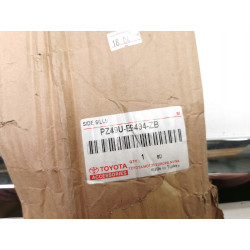 LISTWY BOCZNE CHROMOWANE COROLLA E16 E17 E18 OE PZ49U-E9494-ZB