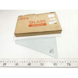 Szyba stała drzwi prawy tył Opel Kadett E OE 90239836