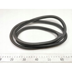 USZCZELKA DRZWI PRZÓD PRAWA HYUNDAI TUCSON TLE 2015-2020 OE 82120 D7000