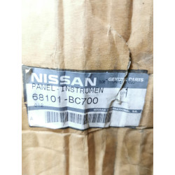 Podszybie Deska Kokpit NISSAN Micra K12 68101BC700 68101-BC700