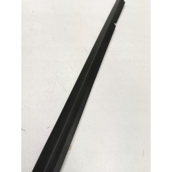 LISTWA ZGARNIAJĄCA DRZWI PRZÓD LEWYCH DAEWOO LANOS 1997- OE 96304086