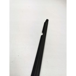 LISTWA ZGARNIAJĄCA DRZWI PRZÓD LEWYCH DAEWOO LANOS 1997- OE 96304086