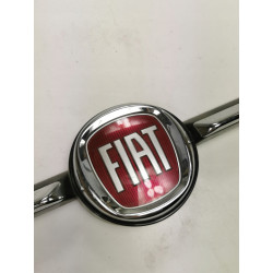ATRAPA GRILL ZNACZEK FIAT 500 LIFT 2015-21 OE 735637413