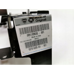Uchwyt połączenia i przełącznika zdalnego sterowania Fiat Punto OE 51789830