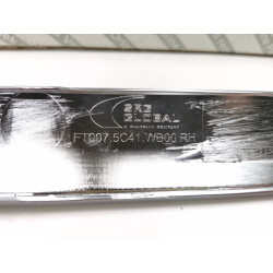 Listwa drzwi tylnych prawych Fiat 500L od 2017 OE 735662221