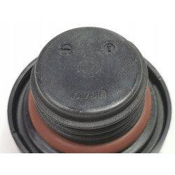Korek wlewu oleju Fiat Grande Punto Panda Doblo I 68095284AA 71740676