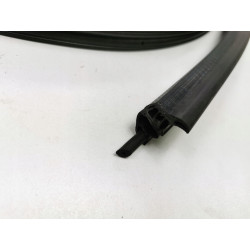 Uszczelka przednich drzwi Ford Ka MK1 OE 1256260