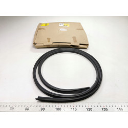 Uszczelka przednich drzwi Ford Ka MK1 OE 1256260