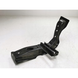 Wspornik błotnika lewy przód Audi 100 A6 OE 4A0805869B