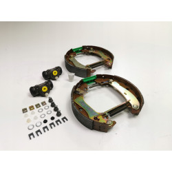 Zestaw szczęk hamulcowych, cylinderków, sprężyn PEUGEOT 305 OE 4241.6Y