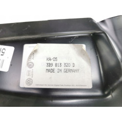 Mocowanie lampy tylnej prawej Volkswagen Passat 2001- OE 3B9813320D