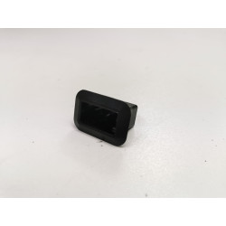 TULEJA KLIPS MOCOWANIE PRZY SIEDZISKA TYLNEJ KANAPY AUDI Q7 2016- 4M0886373