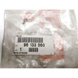 Spinka, mocowanie Citroen Peugeot OE 96133560