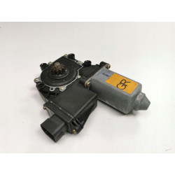 SILNIK PODNOSZENIA SZYB PRAWY PRZÓD OPEL CORSA B OE 6207010 90520194