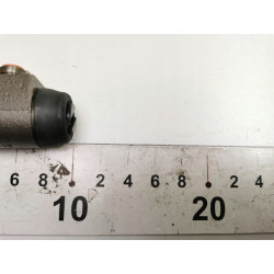 Cylinderek hamulcowy tył FORD TRANSIT 1985- OE 88VB2261AA 6182643