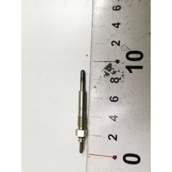 Świeca żarowa Opel Corsa A Kadett E OE 1214311 94319700