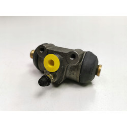 Cylinderek hamulcowy tył Fiat Ducato Peugeot J5 Citroen C25 OE 9945939