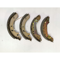 Szczęki hamulcowe tył Ford Escort Fiesta OE 96AX-2200-AB 1060102 1473069