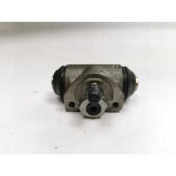 Cylinderek hamulcowy tył Citroen C25 Peugeot J5 OE 4402.58