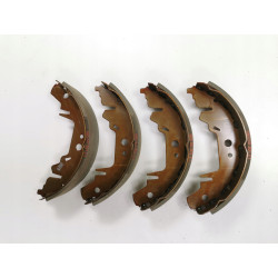 SZCZĘKI HAMULCOWE TYŁ KIA CARNIVAL OE K0BJ1 2638Z