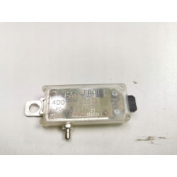 WZMACNIACZ ANTENY AUDI A8 D2 OE 4D0035225G