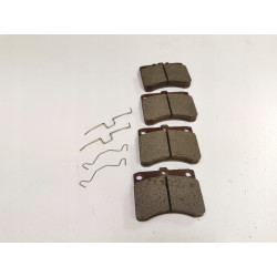 KLOCKI HAMULCOWE PRZÓD DAIHATSU HJIET CUORE II OE 04491-87511