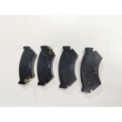 KLOCKI HAMULCOWE PRZÓD SUBARU JUSTY 84-OE 725193041